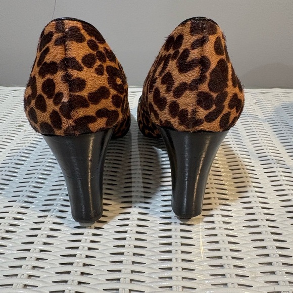 Nine West Leopard Print Heels - Picture 4 of 7